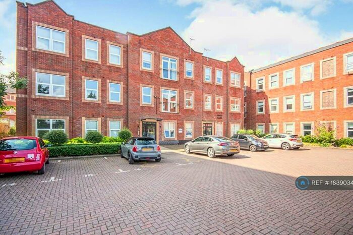 1 Bedroom Flat To Rent In Ashford House, Rugby, CV21
