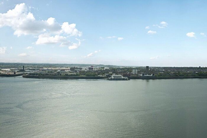 2 Bedroom Flat For Sale In Princes Parade, Liverpool, Merseyside, L3