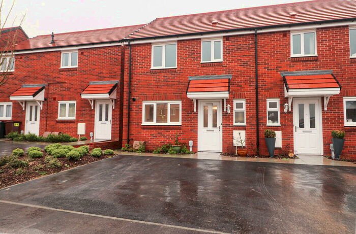 3 Bedroom Semi-Detached House To Rent In Jockey Way, Andover, SP11