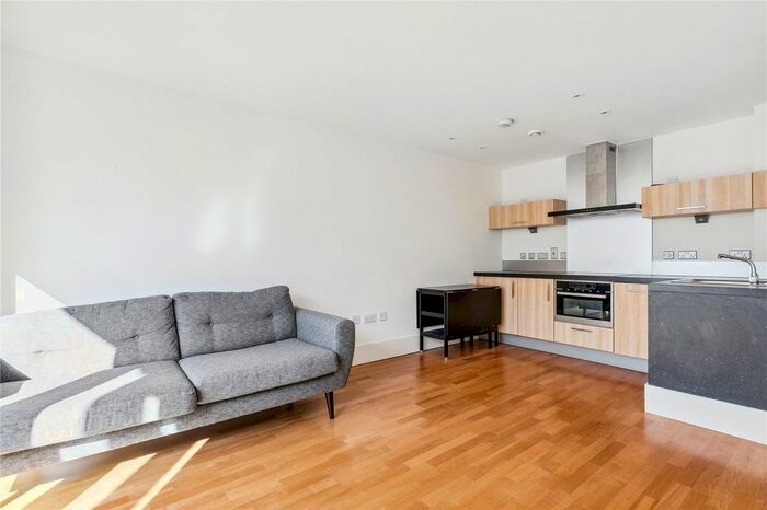 1 Bedroom Flat To Rent In Southstand Apartments, Highbury Stadium Square, N5