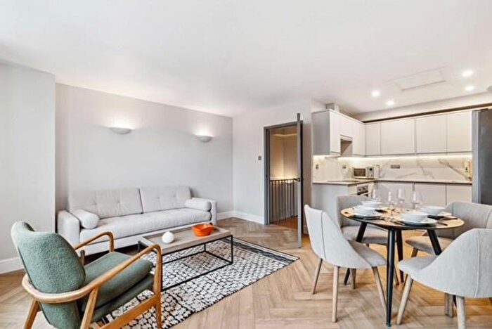 1 Bedroom Flat To Rent In West Smithfield, London, EC1A