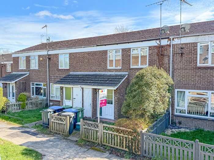 3 Bedroom Terraced House For Sale In Kingsley Walk, Tring, HP23