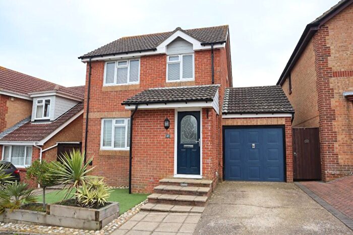 3 Bedroom Detached House For Sale In Fairfield Gardens, Sandown, Isle Of Wight, PO36