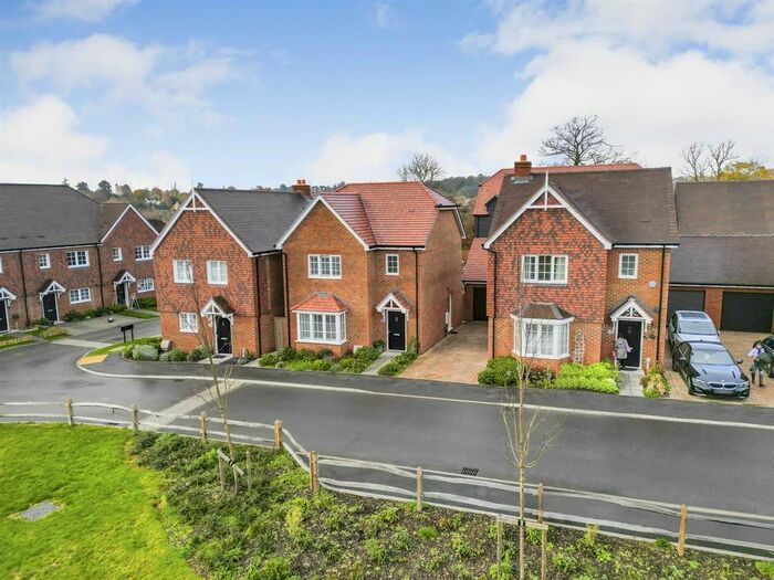 3 Bedroom Detached House For Sale In Barty Way, Thurnham, Maidstone, ME14
