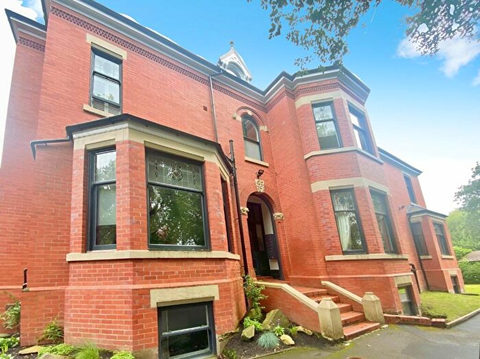 2 Bedroom Flat To Rent In Buxton Road, Stockport, Greater Manchester, SK2