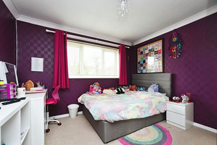 3 Bedroom Terraced House For Sale In Edencroft, Highworth, Swindon, SN6