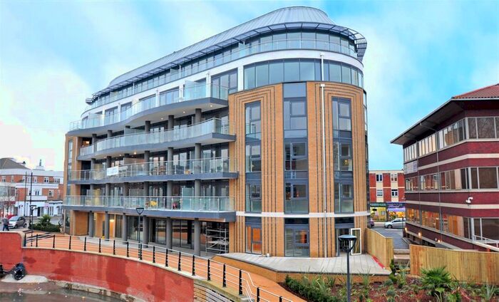 1 Bedroom Flat To Rent In Bridge Avenue, Maidenhead, Berkshire, SL6