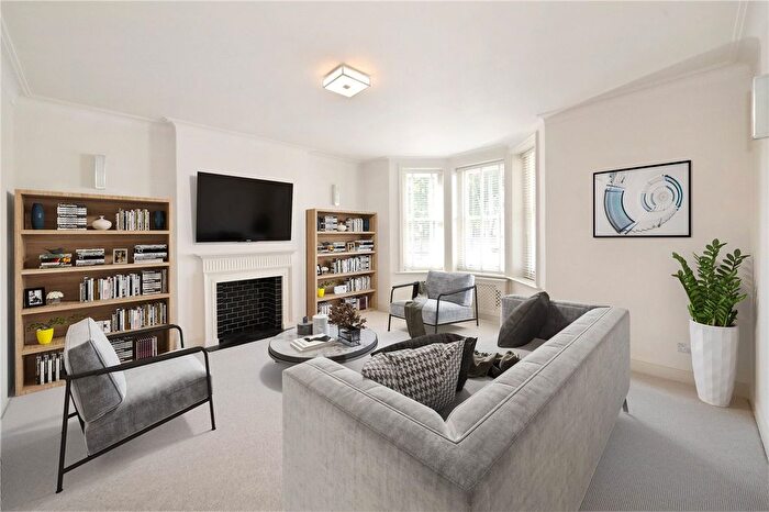 2 Bedroom Flat For Sale In Delaware Road, London, W9