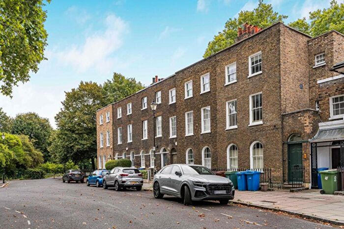 1 Bedroom Apartment To Rent In Addington Square, London, SE5