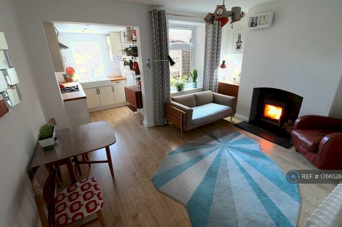 2 Bedroom Terraced House To Rent In Old Church Road, Cardiff, CF14