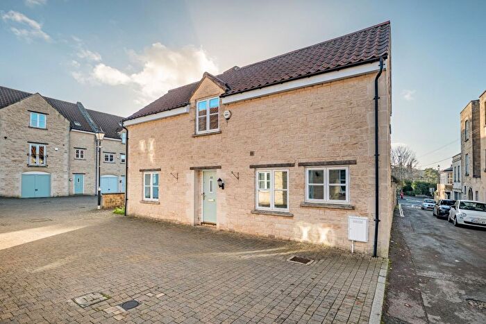 3 Bedroom Property For Sale In Devonshire Mews, Bath, BA2