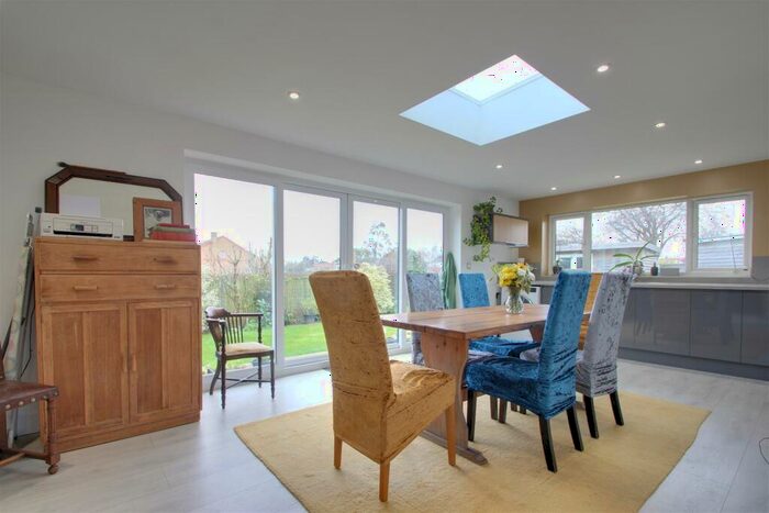 4 Bedroom Detached Bungalow For Sale In Wiston Close, Worthing, BN14