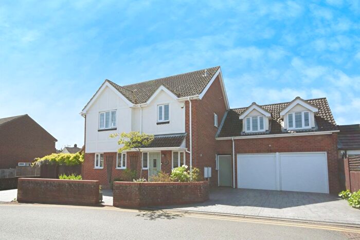5 Bedroom Detached House For Sale In The Street, Galleywood, Chelmsford, CM2