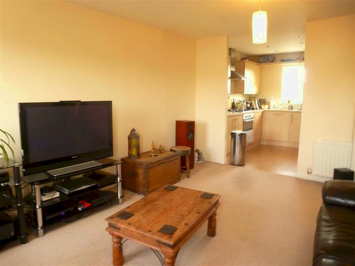 2 Bedroom Flat To Rent In Filton Avenue, Horfield, Bristol, BS7