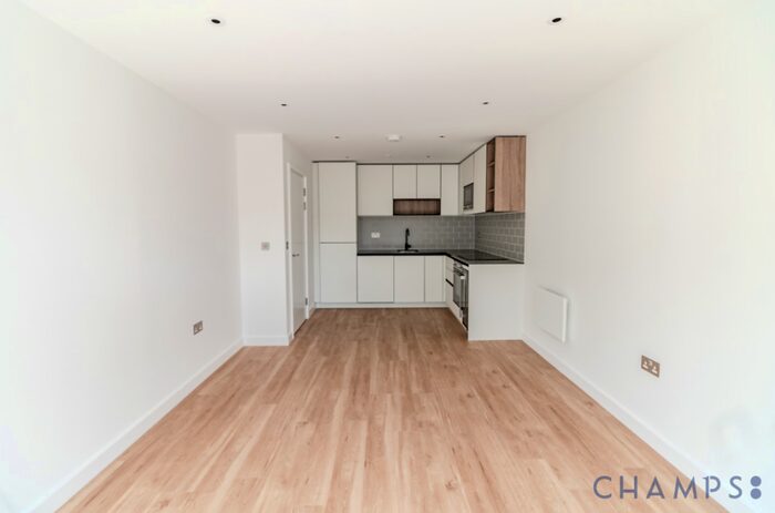 1 Bedroom Flat To Rent In Fairbank House, Beaufort Square, London, NW9