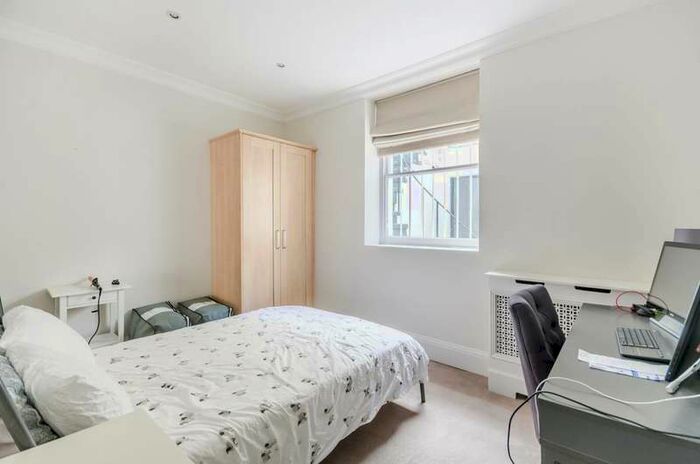 2 Bedroom Flat To Rent In Elvaston Place, South Kensington, SW7