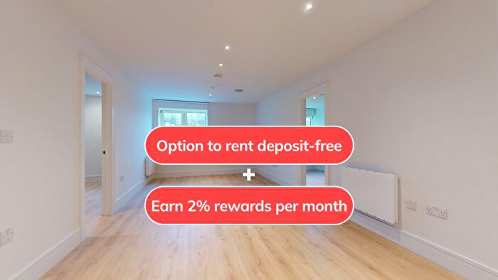 2 Bedroom Flat To Rent In Beverley Way, New Malden, SW20