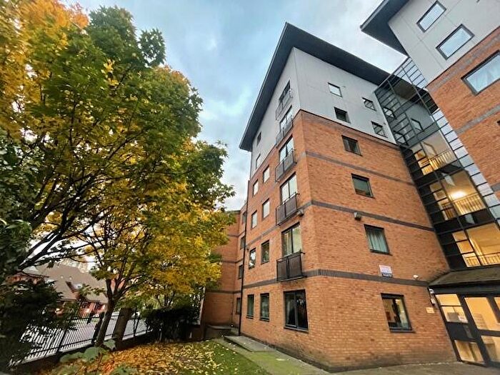 2 Bedroom Apartment To Rent In Regal Court, B15