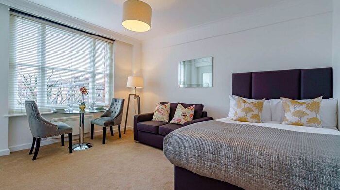 Studio To Rent In Hill Street, Mayfair, W1J