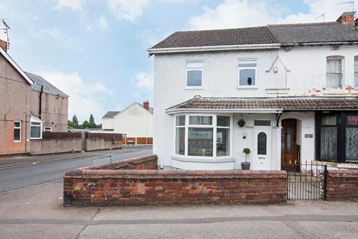 6 Bedroom House Of Multiple Occupation To Rent In Garden Lane, Sutton-In-Ashfield, Nottinghamshire, NG17