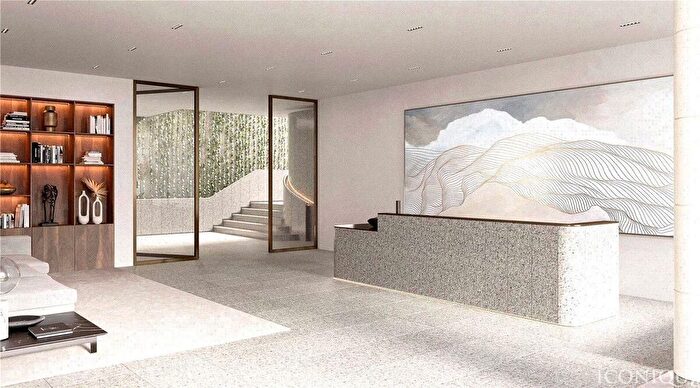 3 Bedroom Flat For Sale In Moxon Street, London, W1U