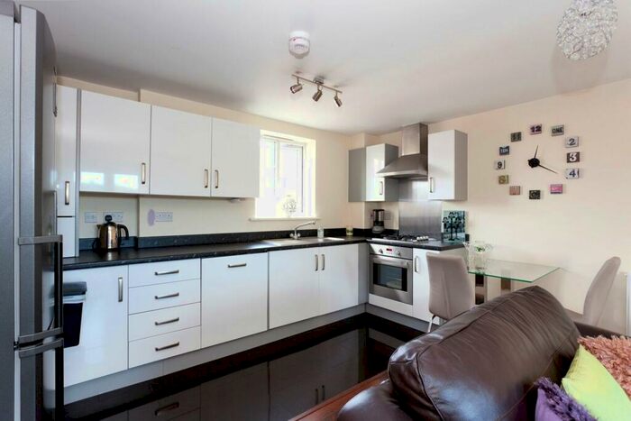 2 Bedroom Apartment To Rent In Grayrigg Road, Maidenbower, RH10