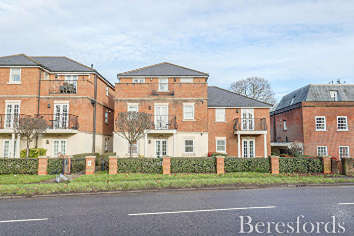 2 Bedroom Apartment For Sale In Priests Lane, Brentwood, CM15