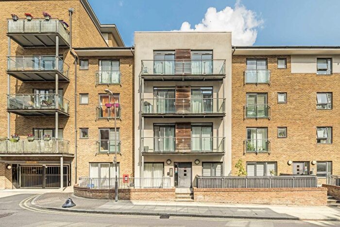 1 Bedroom Studio To Rent In Hither Green Lane, Lewisham, SE13