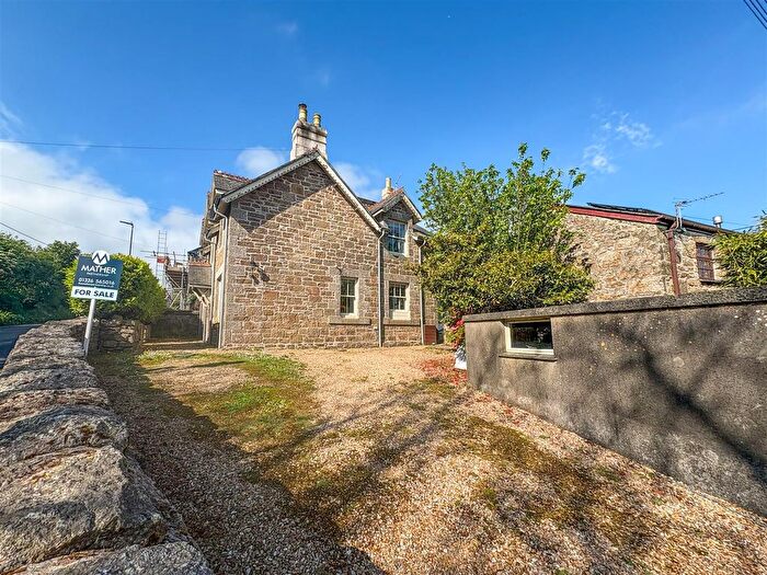 4 Bedroom Link Detached House For Sale In Stone Fronted Farmhouse, Buryas Bridge, TR19