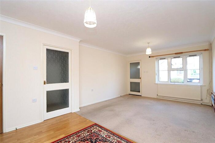 2 Bedroom Bungalow For Sale In Germander Place, Conniburrow, Milton Keynes, Buckinghamshire, MK14