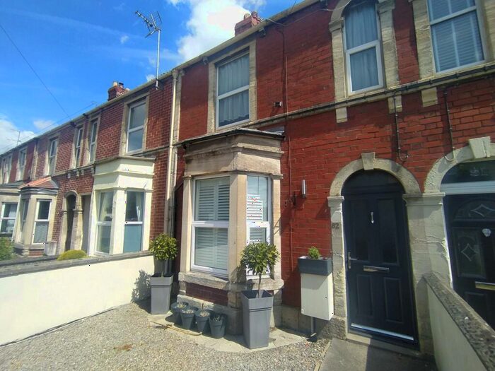 1 Bedroom Flat To Rent In Newtown, Trowbridge, BA14