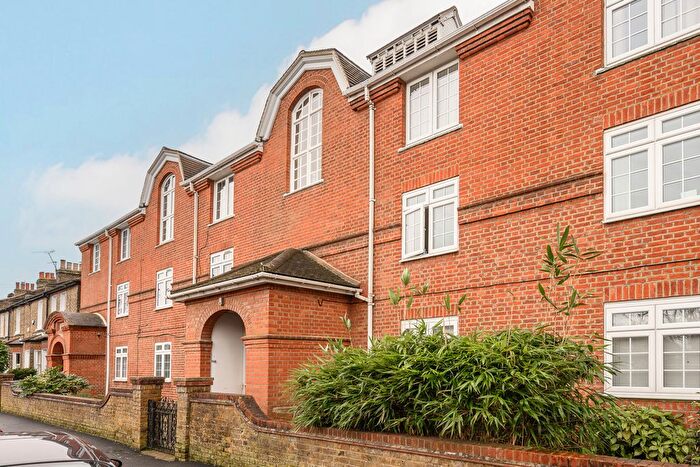 1 Bedroom Flat For Sale In All Saints Road, Wimbledon, London, SW19