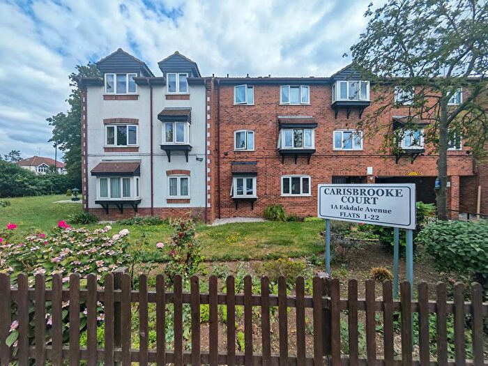 2 Bedroom Property For Sale In Eskdale Avenue, Northolt, UB5