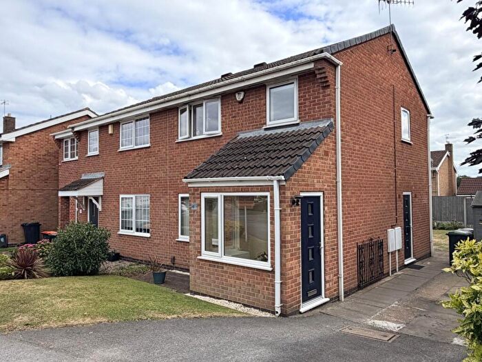 3 Bedroom Semi-Detached House For Sale In Springfield Drive, Nottingham, NG6