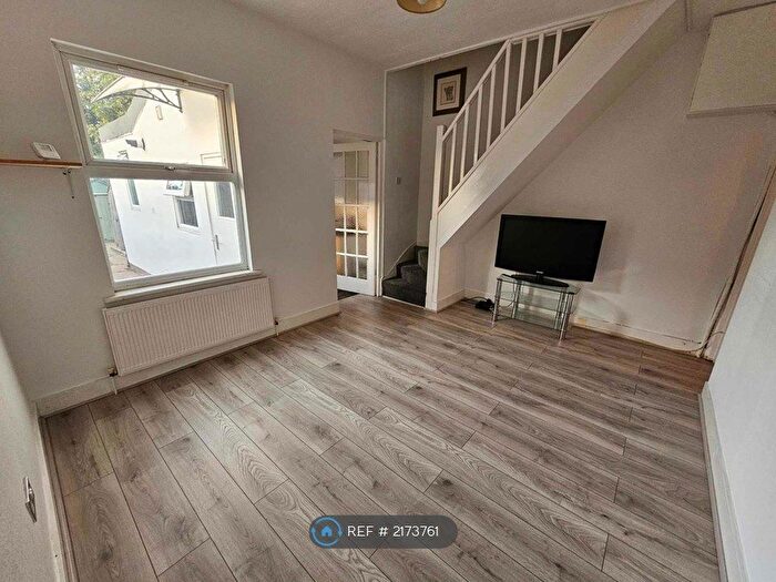 3 Bedroom Terraced House To Rent In Roman Road, London, E6