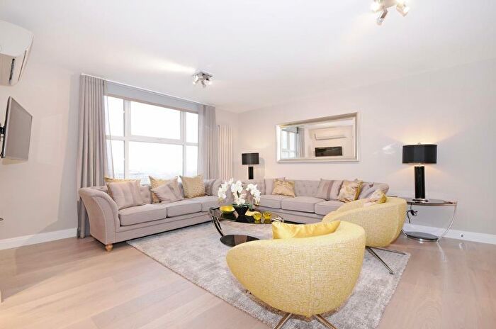 3 Bedroom Flat To Rent In St John's Wood Park, St John's Wood, NW8