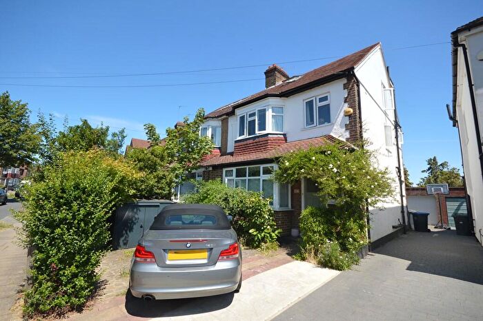 4 Bedroom Semi Detached House To Rent In Montpelier Rise, Wembley, HA9