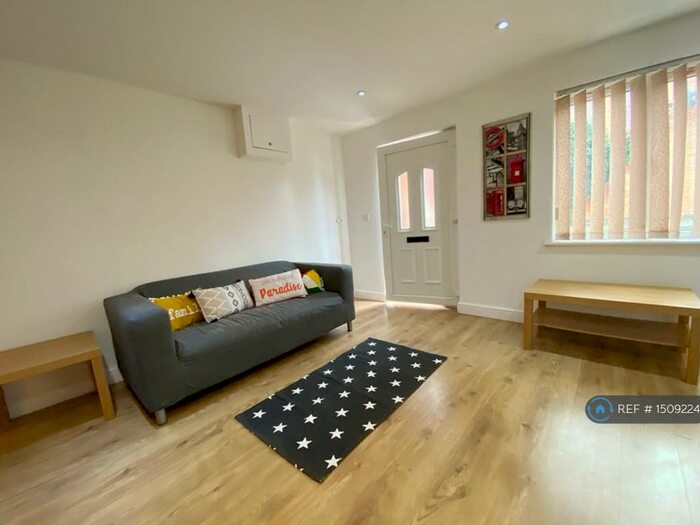 1 Bedroom Flat To Rent In Fosse Road North, Leicester, LE3