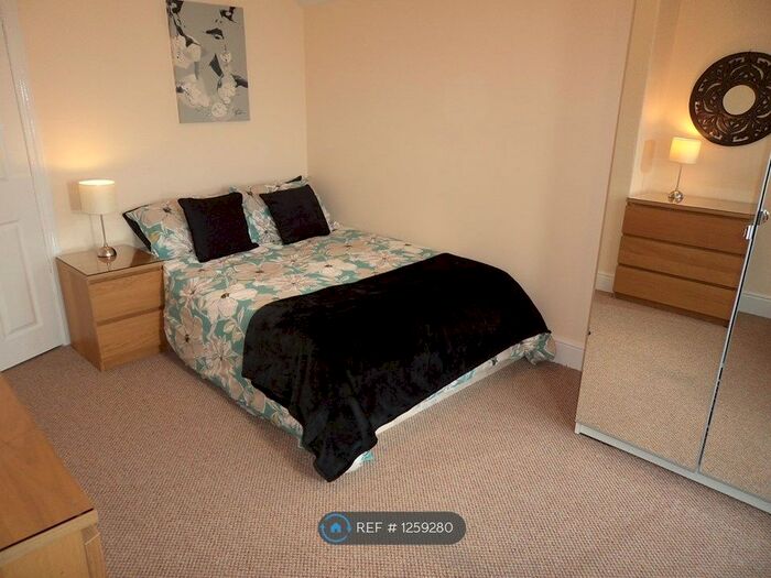 2 Bedroom Flat To Rent In Mayfield Street, Hull HU3