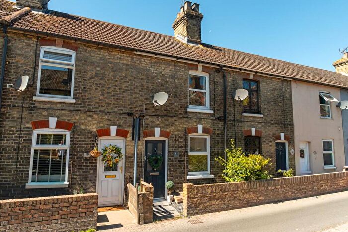 2 Bedroom Terraced House For Sale In High Street, Wouldham, ME1