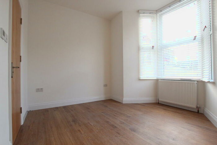 Studio To Rent In Blackstock Road, Finsbury Park, N4