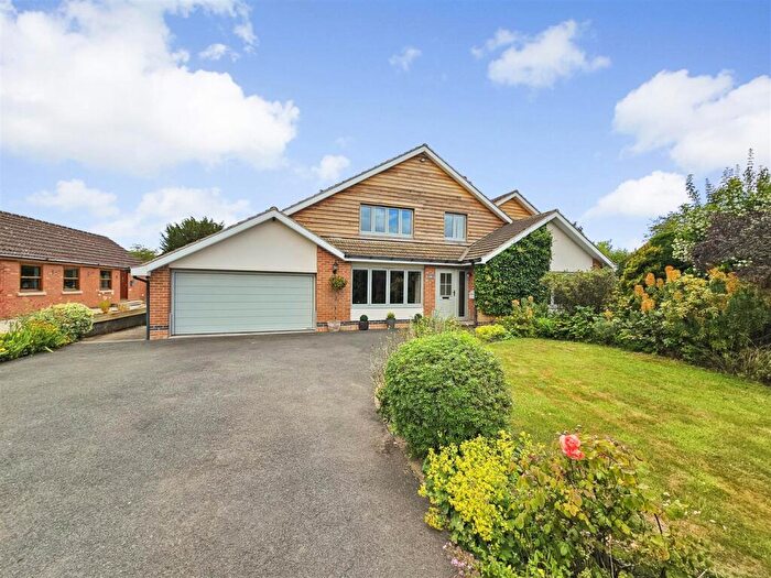4 Bedroom Detached House For Sale In Main Street, Woodborough, Nottingham, NG14