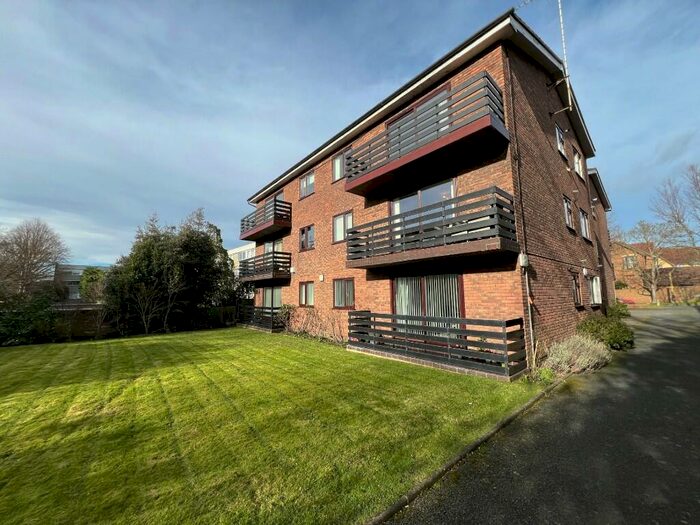 2 Bedroom Apartment To Rent In The Avenue, Beckenham, London, BR3