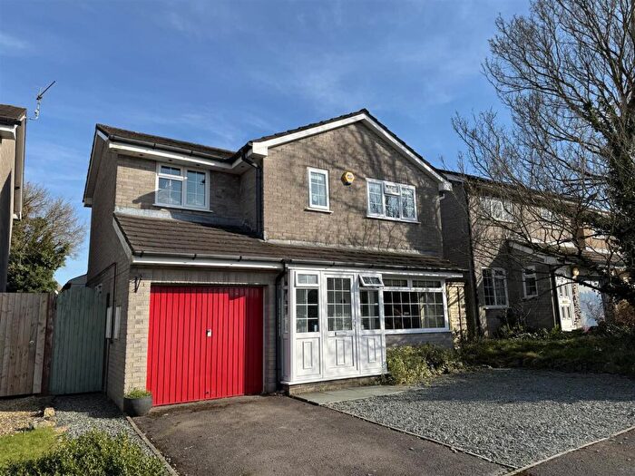 4 Bedroom Detached House For Sale In Piercefield Avenue, Chepstow, NP16