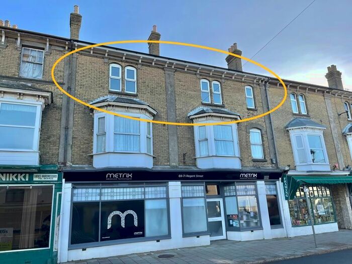 3 Bedroom Flat To Rent In Yarborough Arcade, High Street, Shanklin, PO37