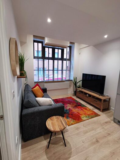 2 Bedroom Apartment To Rent In School Street, Manchester, M4