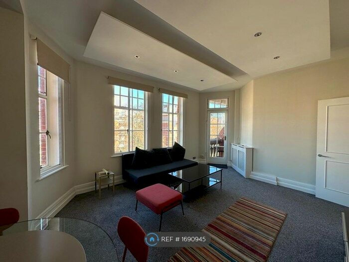 2 Bedroom Flat To Rent In Maida Vale, London, W9