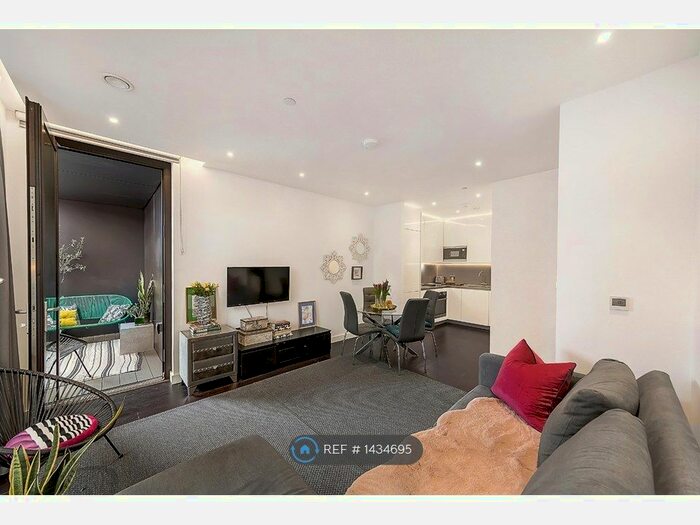 1 Bedroom Flat To Rent In Charles Clowes Walk, London, SW11