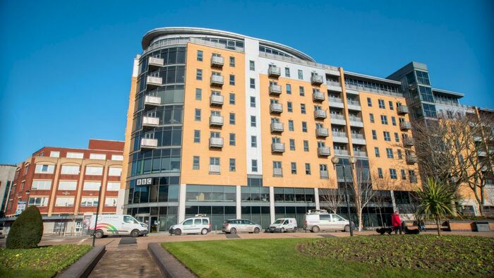 1 Bedroom Flat To Rent In Queens Dock Avenue, Hull, HU1