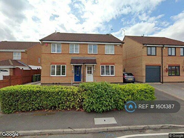 3 Bedroom Semi-Detached House To Rent In Burchnall Road, Leicester, LE3